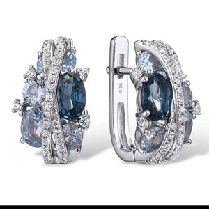 STONE EARRINGS.  kicked